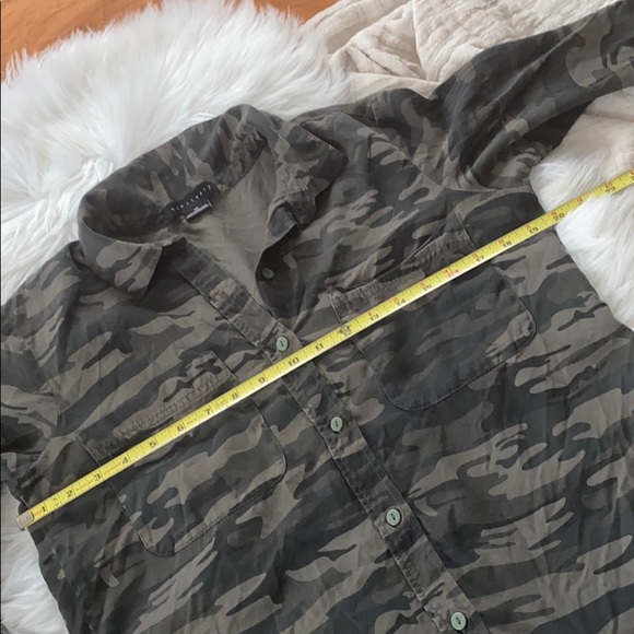 S a n c t u a r y • Camo button down shirt - Picture 10 of 11